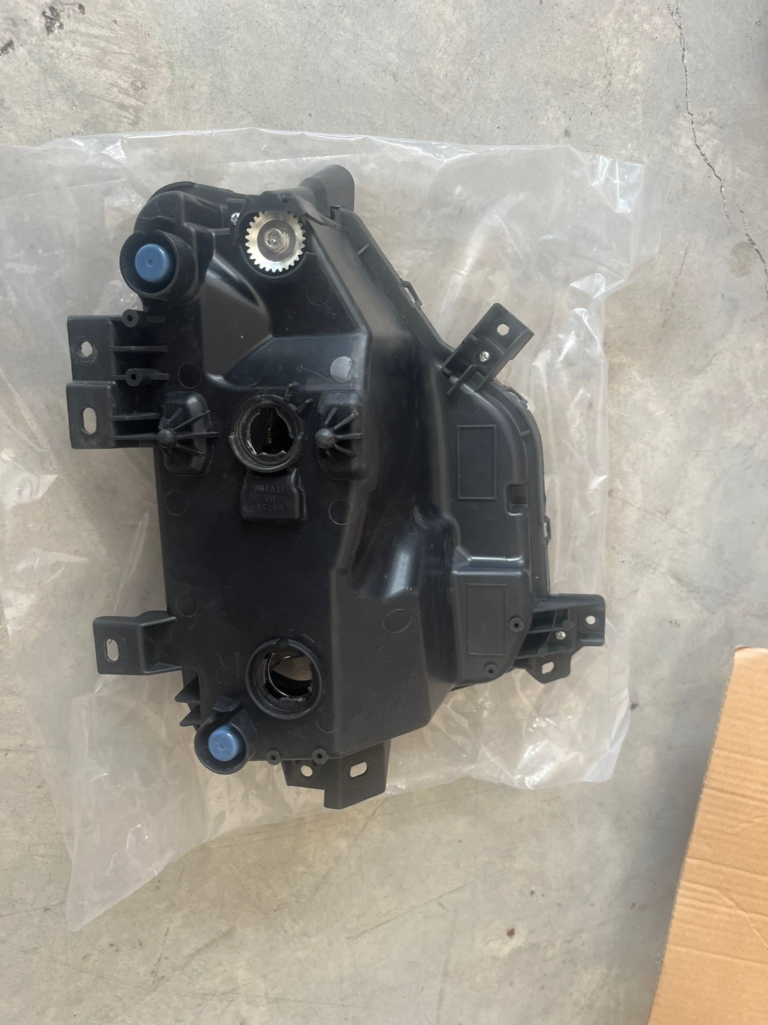 8315A060 MITSUBİSHİ SİS L200 19-21 LH (İKİ AMPULLU TİP) — DEPO OEM Parça