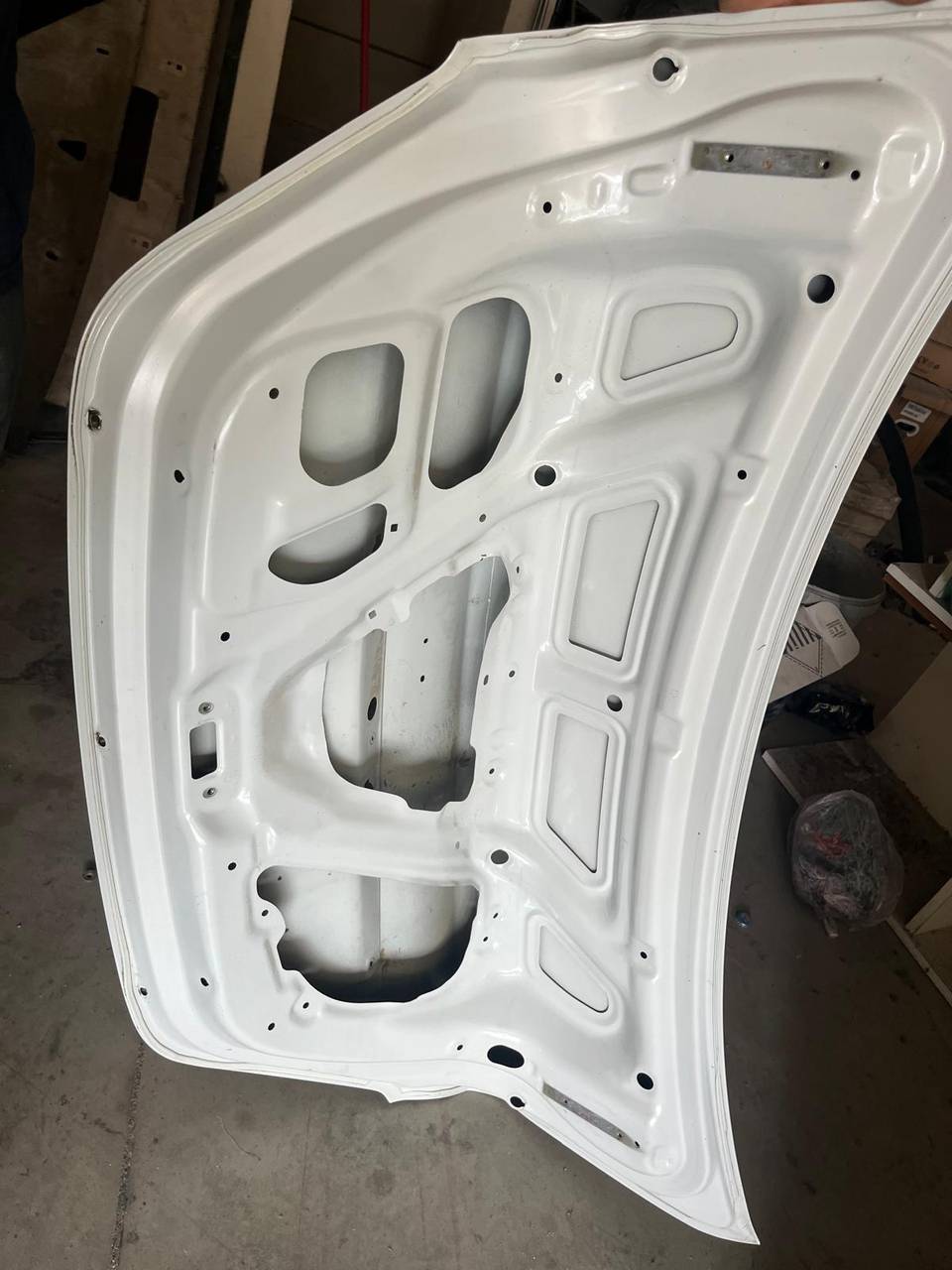 69200-1R030 ACCENT BLUE BAGAJ KAPAK BEYAZ — HYUNDAİ OEM Parça